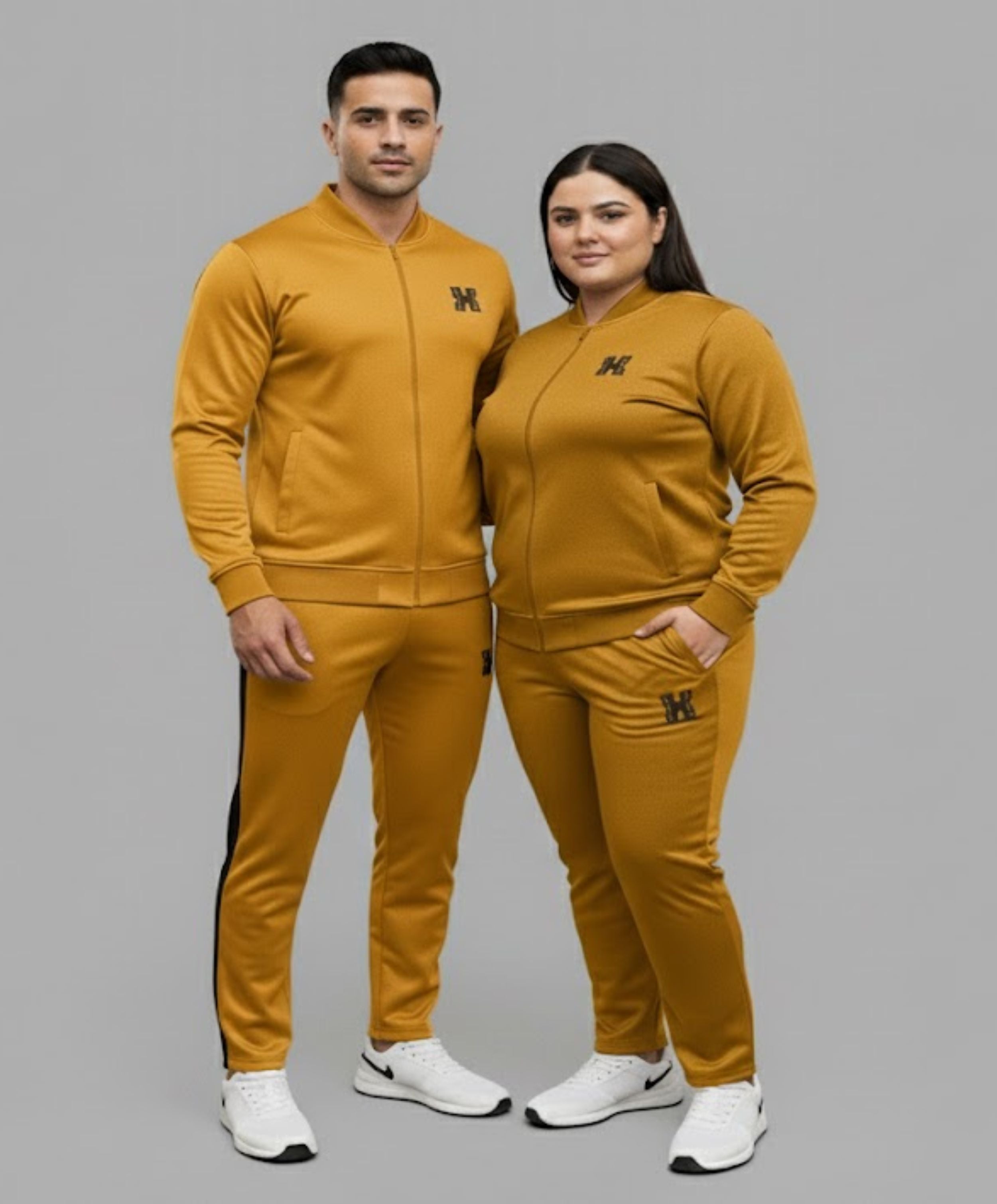 Line Embossing Fleece Jogging Suit